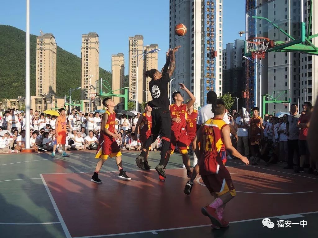 包含篮球明星私下交流互动，交流心得经验的词条